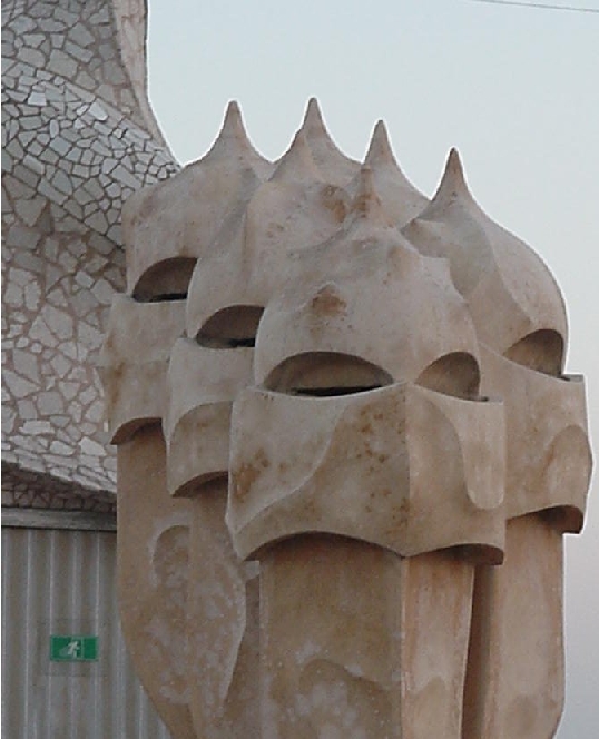 Roof_of_la_Pedrera2.jpg